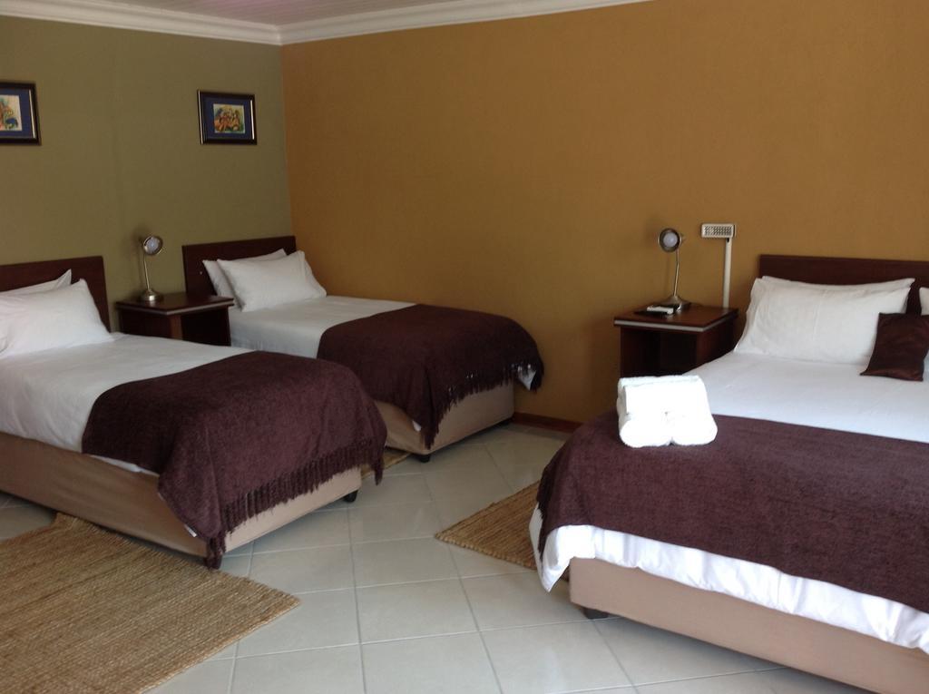 Amigos Bed & Breakfast - No Loadshedding Mbombela Room photo